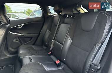 Хэтчбек Volvo V40 2014 в 