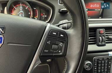 Хэтчбек Volvo V40 2014 в 