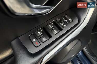 Хэтчбек Volvo V40 2014 в 