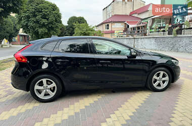 Хэтчбек Volvo V40 2014 в 