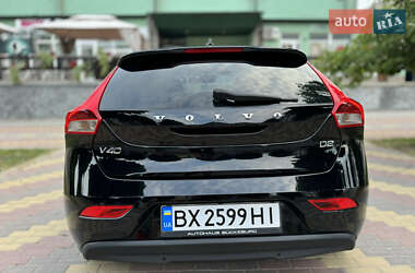 Хэтчбек Volvo V40 2014 в 