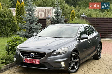 Хэтчбек Volvo V40 2013 в 
