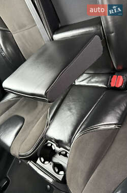 Хэтчбек Volvo V40 2013 в 