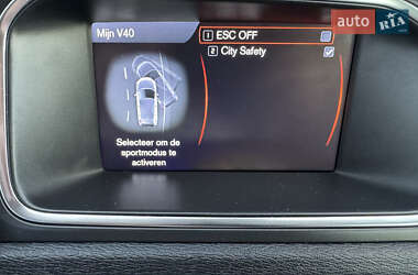 Хэтчбек Volvo V40 2014 в 