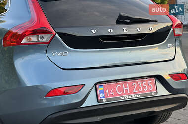 Хэтчбек Volvo V40 2014 в 