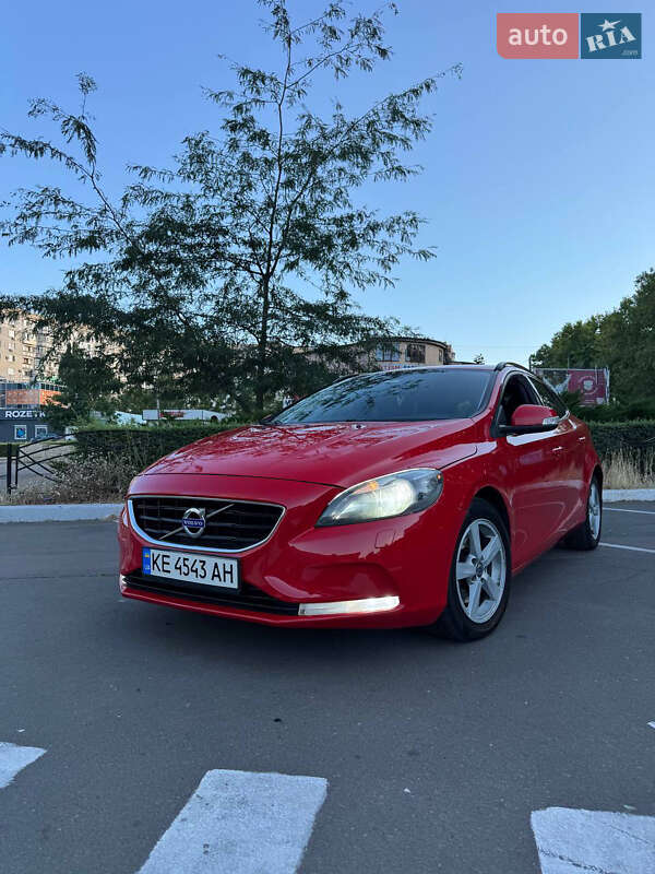 Volvo V40 2013