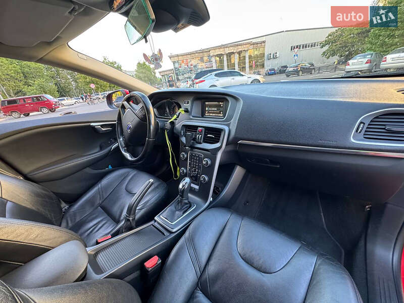 Хетчбек Volvo V40 2013 в Кривому Розі