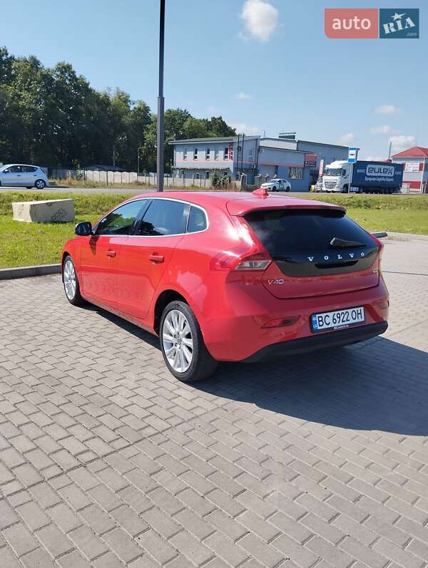 Хэтчбек Volvo V40 2015 в Луцке фото 3 Хэтчбек Volvo V40 2015 в Луцке