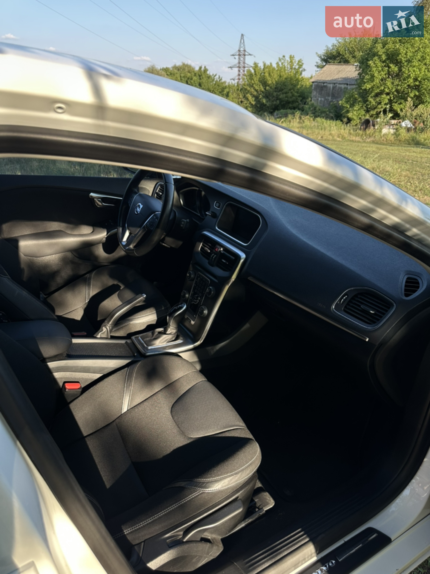 Volvo V40 2014 VIN YV1MV5150E2132470 фото оголошення 18 з 29