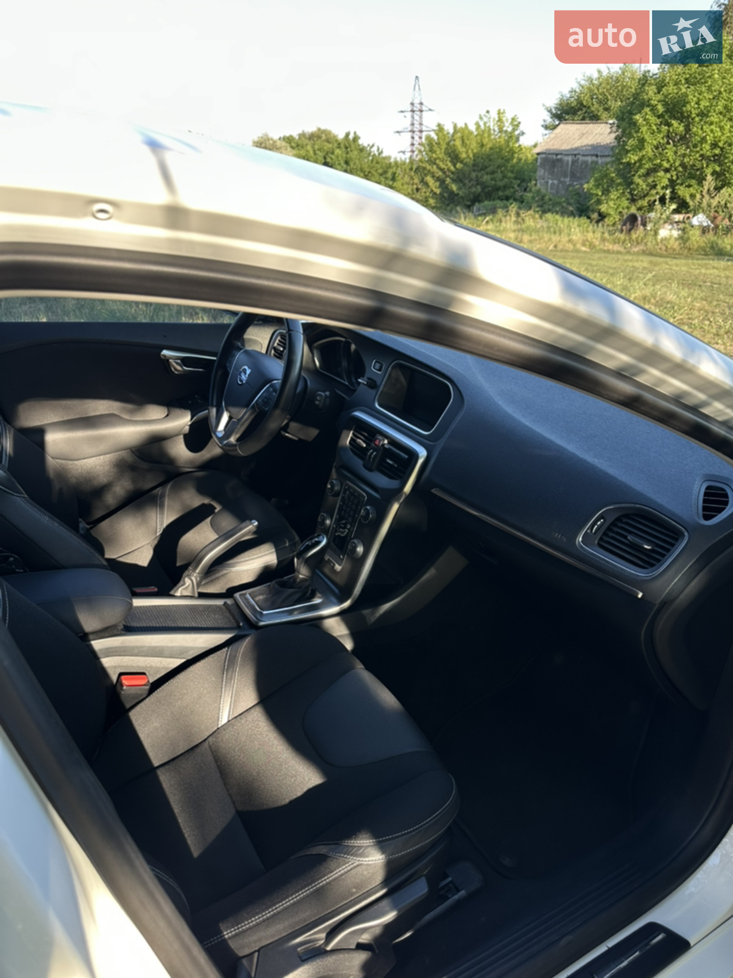 Volvo V40 2014 VIN YV1MV5150E2132470 фото оголошення 19 з 29