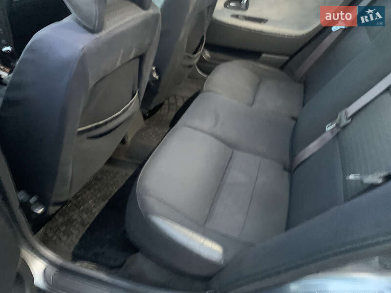 Универсал Volvo V40 2001 в Киеве