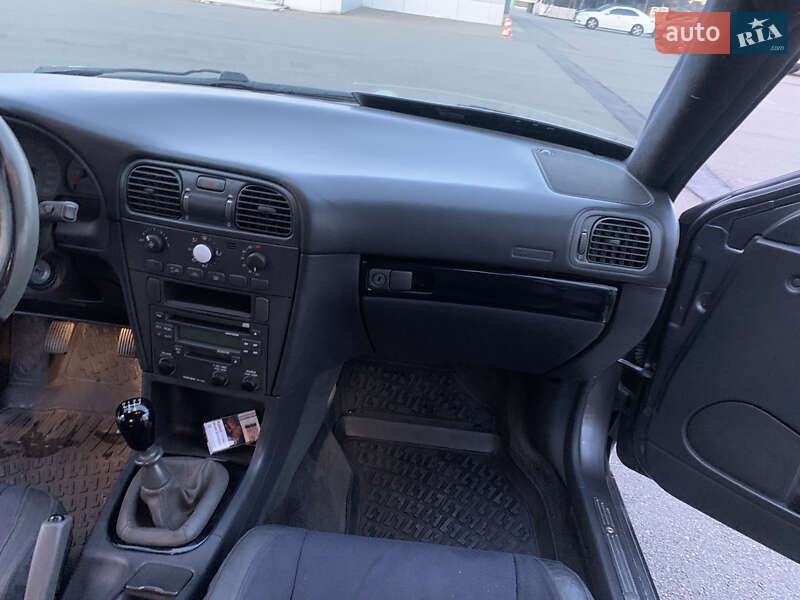 Универсал Volvo V40 2001 в Киеве