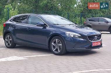 Хэтчбек Volvo V40 2014 в Луцке