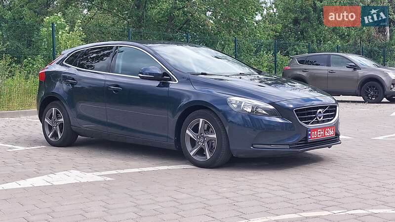 Хэтчбек Volvo V40 2014 в Луцке