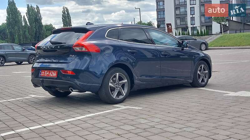 Хэтчбек Volvo V40 2014 в Луцке