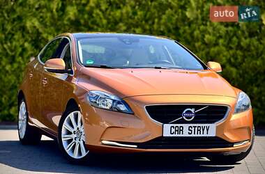 Хэтчбек Volvo V40 2013 в Стрые