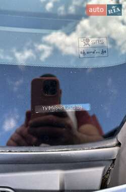 Хэтчбек Volvo V40 2013 в 