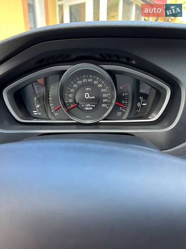Хэтчбек Volvo V40 2013 в Луцке фото 24 Хэтчбек Volvo V40 2013 в Луцке