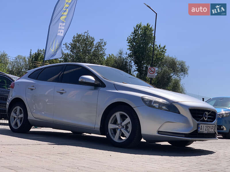 Хэтчбек Volvo V40 2014 в Бердичеве