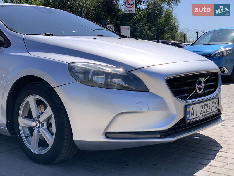 Хэтчбек Volvo V40 2014 в Бердичеве