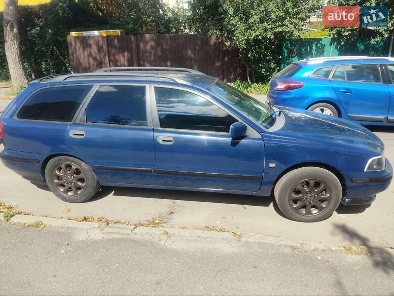 Универсал Volvo V40 1999 в Хмельницком