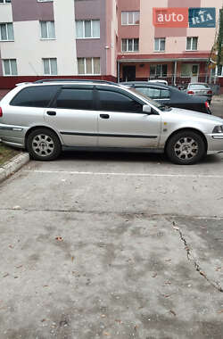 Універсал Volvo V40 2002 в 