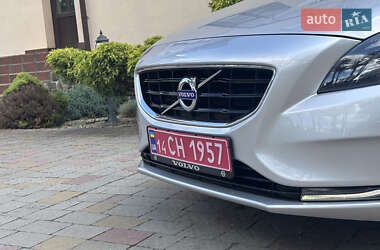 Хэтчбек Volvo V40 2014 в 