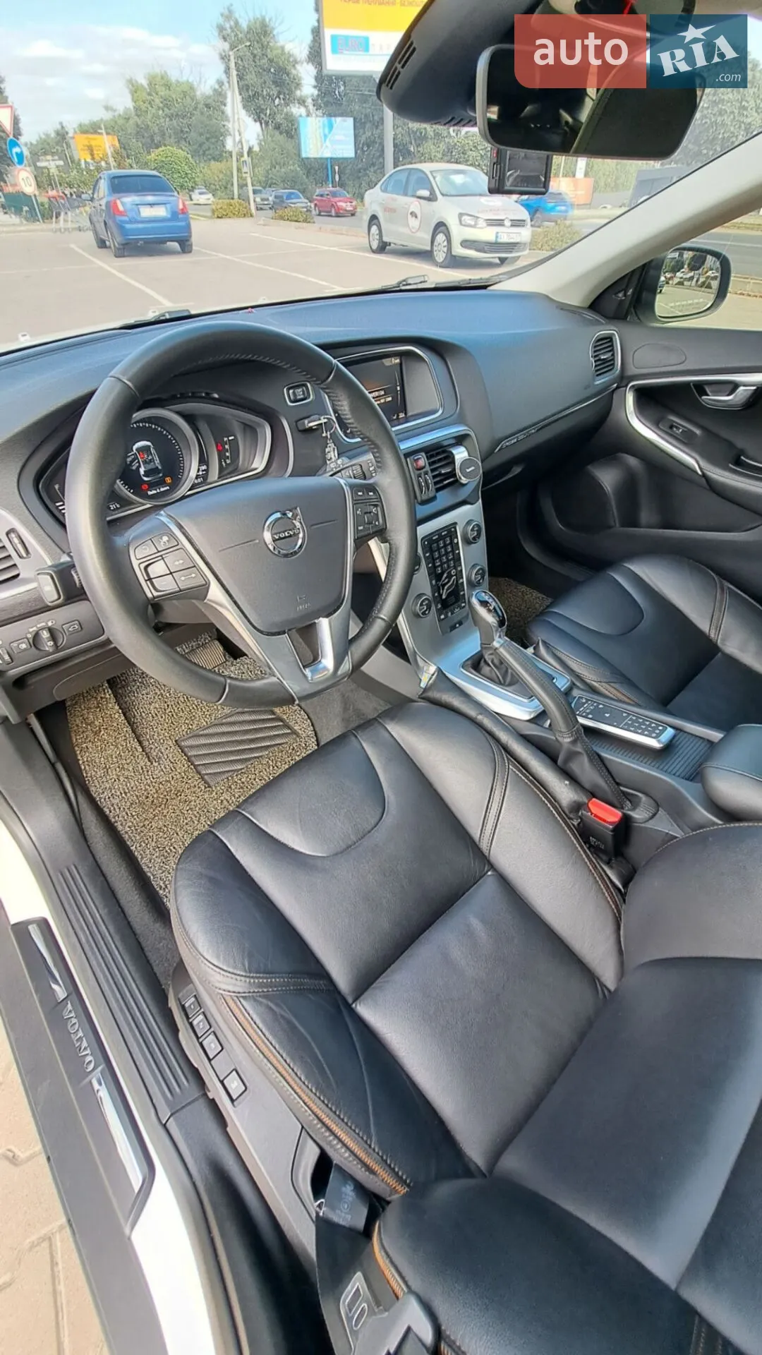 2019 Volvo V40 - мініатюра 18