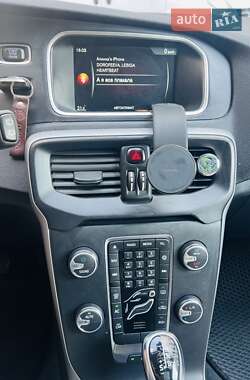 Хэтчбек Volvo V40 2016 в 