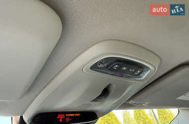Хэтчбек Volvo V40 2013 в 