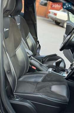 Хэтчбек Volvo V40 2014 в 