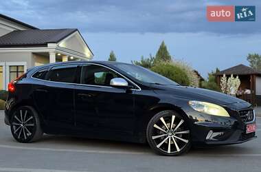 Хэтчбек Volvo V40 2014 в 