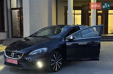 Хэтчбек Volvo V40 2014 в 