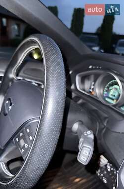 Хэтчбек Volvo V40 2014 в 