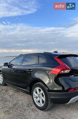 Хэтчбек Volvo V40 2014 в 