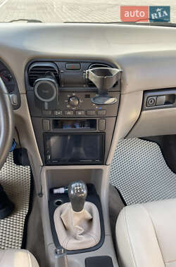 Універсал Volvo V40 2003 в 