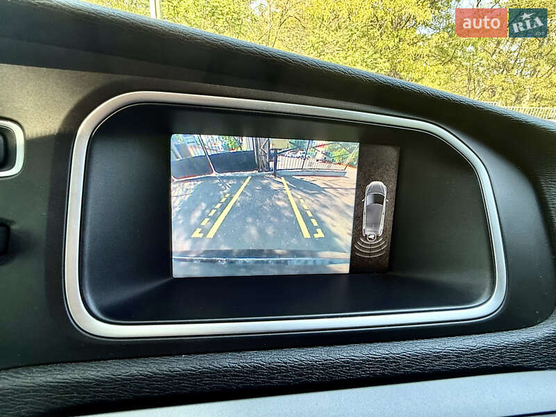 Хэтчбек Volvo V40 2013 в Одессе