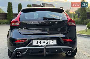 Хэтчбек Volvo V40 2014 в 
