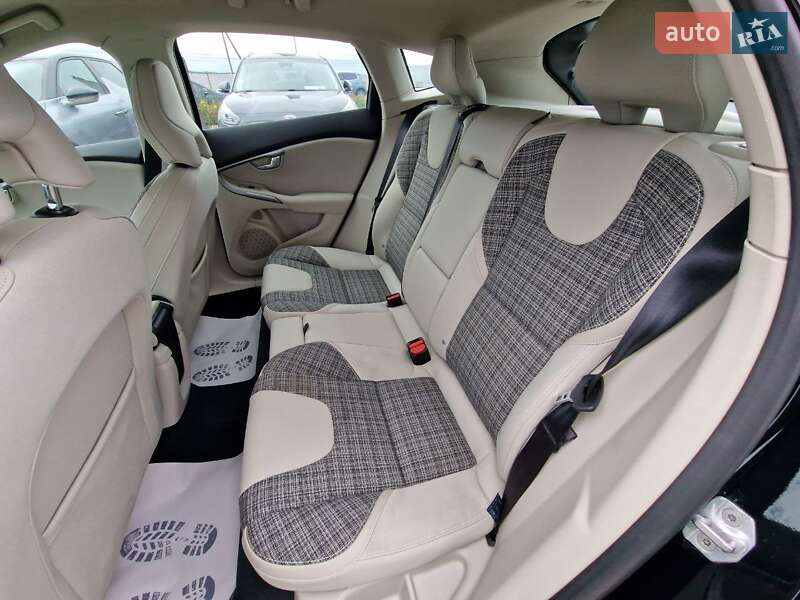 Хетчбек Volvo V40 2018 в Вінниці