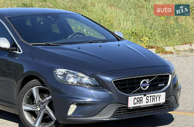 Хэтчбек Volvo V40 2014 в 