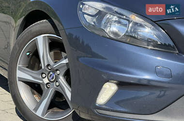 Хэтчбек Volvo V40 2014 в 