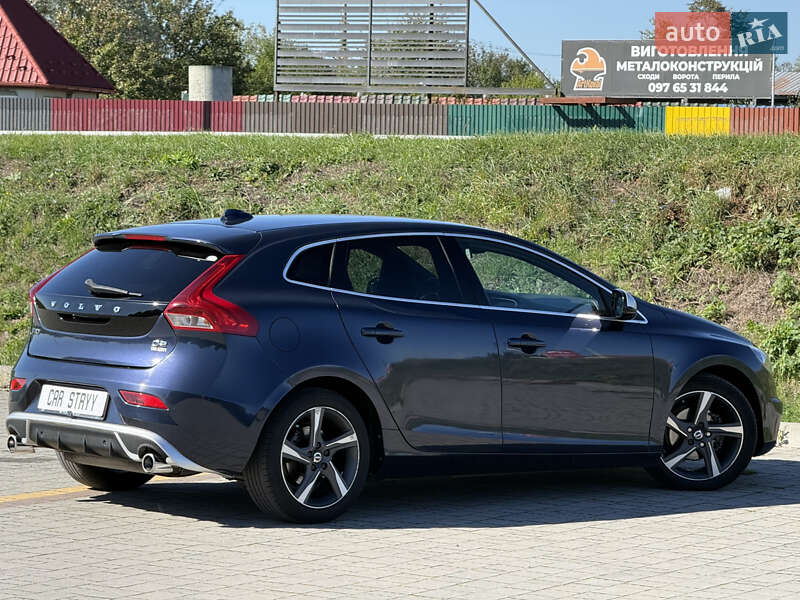 Хэтчбек Volvo V40 2014 в Стрые