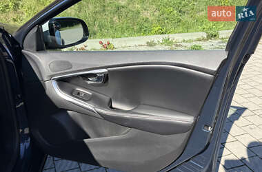 Хэтчбек Volvo V40 2014 в 