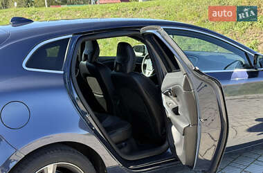 Хэтчбек Volvo V40 2014 в 