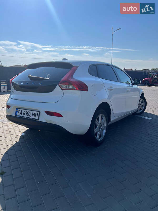 Хэтчбек Volvo V40 2013 в Киеве фото 2 Хэтчбек Volvo V40 2013 в Киеве
