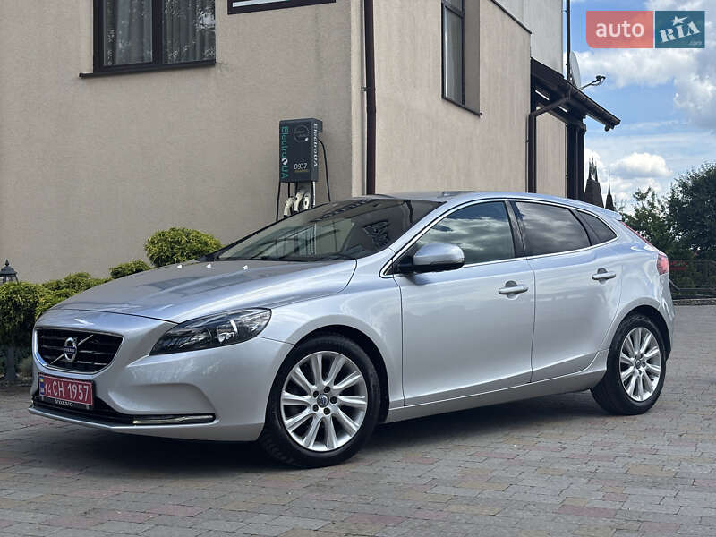 Хэтчбек Volvo V40 2014 в Стрые