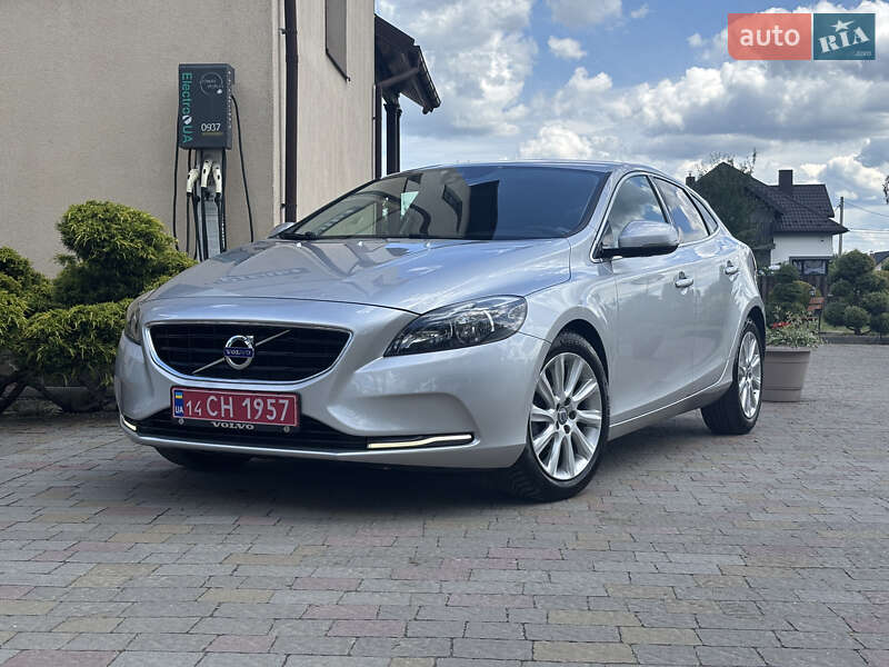 Хэтчбек Volvo V40 2014 в Стрые