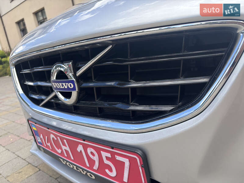 Хэтчбек Volvo V40 2014 в Стрые