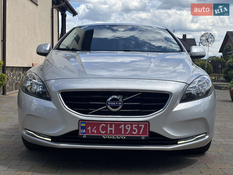 Хэтчбек Volvo V40 2014 в Стрые