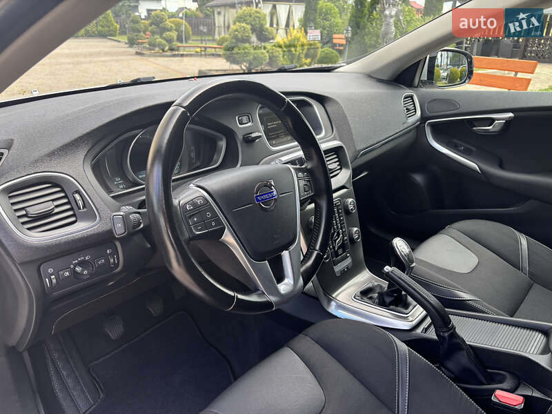 Хэтчбек Volvo V40 2014 в Стрые